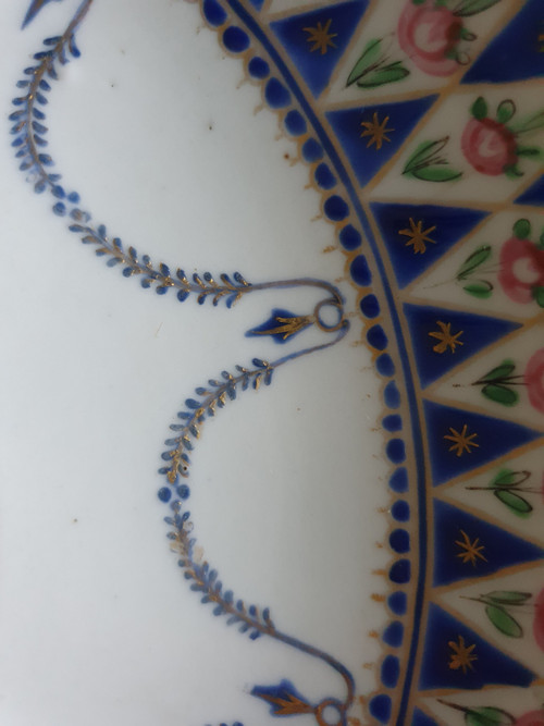 Plat en porcelaine chinoise de la période Qianlong/Jiaqing ,  21,5 cm
