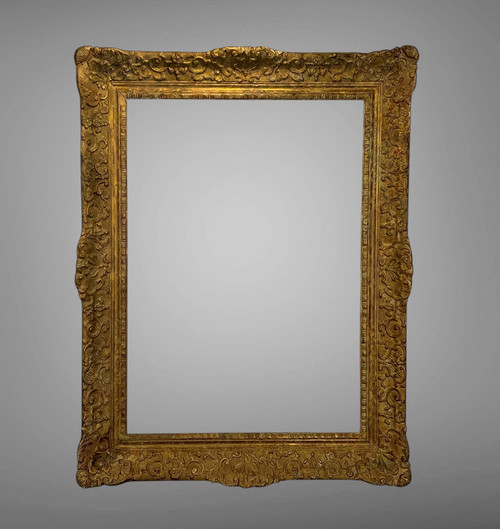 ANCIENT 19th CENTURY FRAME IN WOOD AND SCULPTTED PAINTED STUC 60 cm x 43 cm