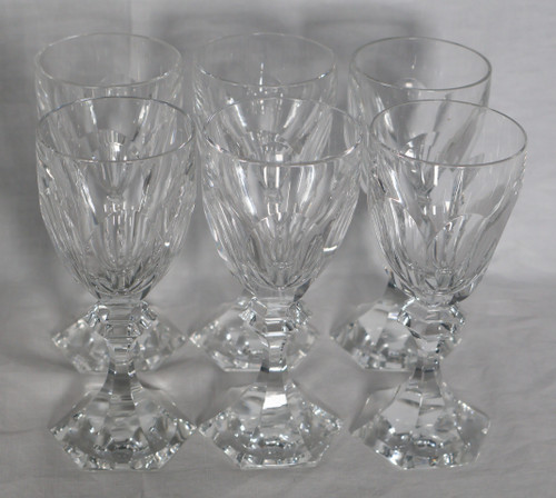 Série De 13 Verres à vin blanc Saint Louis Modèle Chambord