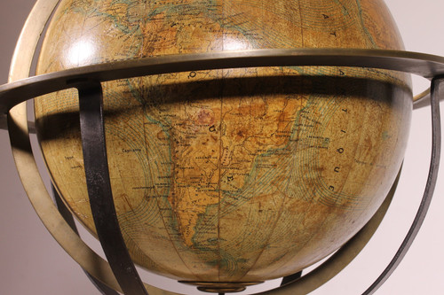 Globe Terrestre Par E. Girard Et Boite Paris- 19° Siècle