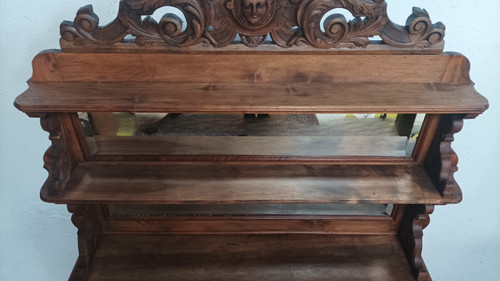 Credenza Saint Hubert in noce del XIX secolo
