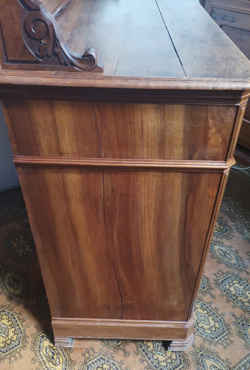 Credenza Saint Hubert in noce del XIX secolo