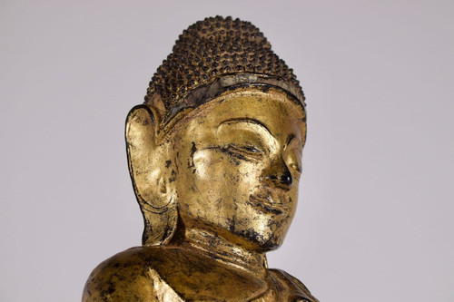 Shakyamuni Buddha con la sua ciotola delle elemosine, Birmania, Mandalay.