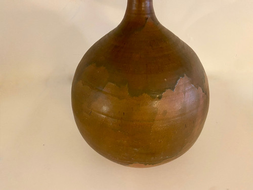 Große Lampe aus glasiertem Terrakotta.