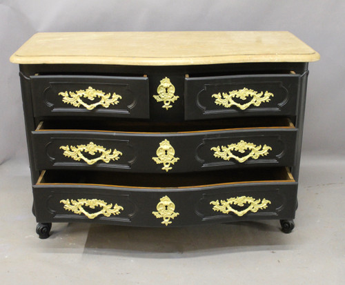 Curved chest of drawers Black lacquer finish