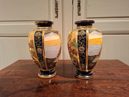 Coppia di vasi in ceramica, Satsuma Giappone XIX secolo.