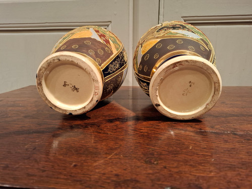 Coppia di vasi in ceramica, Satsuma Giappone XIX secolo.