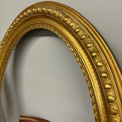  Antique pair of 1840s gilded gold leaf oval beak frames . Measure 98 x 80