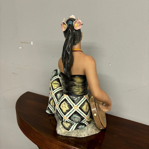 Antique ceramic sculpture " Plenida " Bali Island. 1930/1940 Le Bertetti . Turin measure H 43 L 34