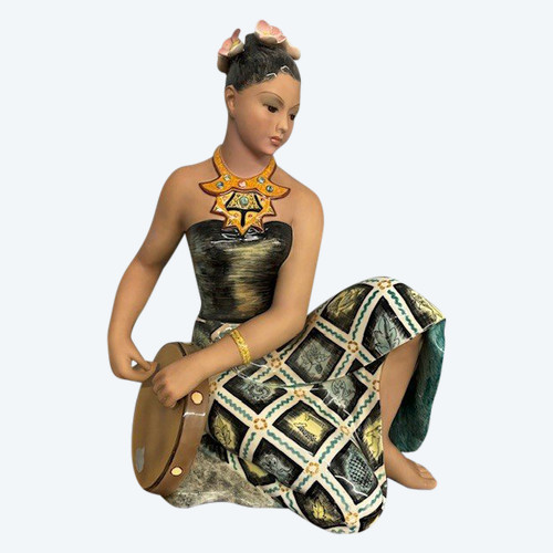 Antique ceramic sculpture " Plenida " Bali Island. 1930/1940 Le Bertetti . Turin measure H 43 L 34