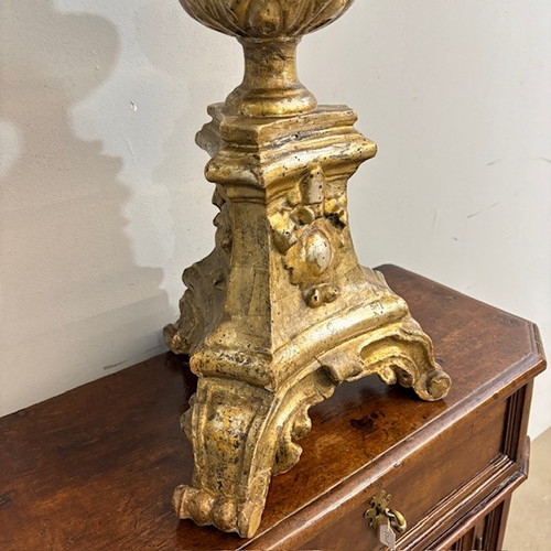 Candélabre ancien - Bougeoir doré d'époque Louis XVI vers 1770. H 104