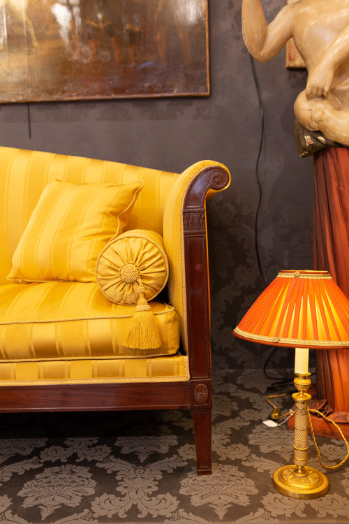 Large mahogany and mahogany veneered Sofa or Paumier from the French Empire period circa 1810