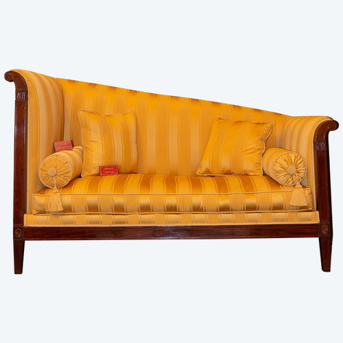 Large mahogany and mahogany veneered Sofa or Paumier from the French Empire period circa 1810