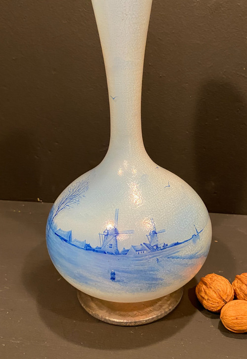 Large vase signed Daum, 37 cm high