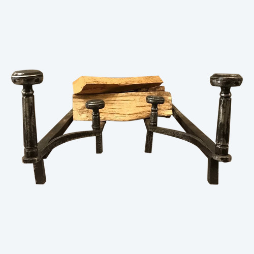 Bella coppia di antichi candelabri in ferro battuto del XVIII secolo