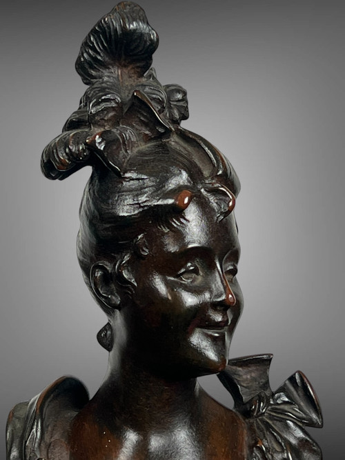 ALTE BRONZE VON VICTOR LEOPOLD BRUYNEEL 1849 MIT DER DARSTELLUNG EINER ELEGANTEN FRAU
