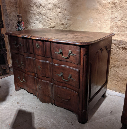 Cassettone in noce del XVIII secolo