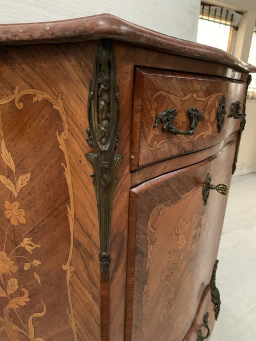 Scrittoio da donna in stile Luigi XV in legno chiaro intarsiato XX secolo