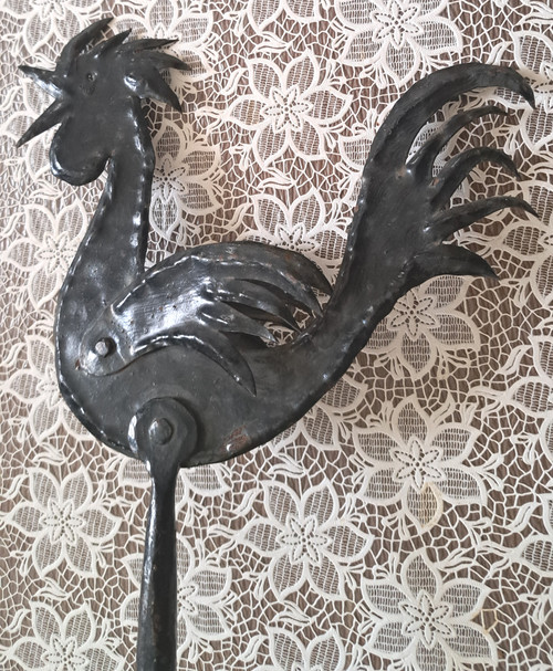 Rooster-shaped wall lamp in D.L.G. wrought iron "des Ateliers de Marolles