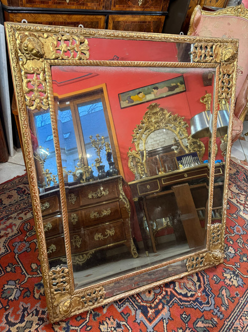 SPECCHIO REGENCE in legno dorato del XVIII secolo CON PARECLASSI