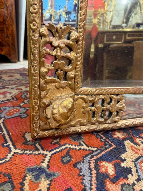 SPECCHIO REGENCE in legno dorato del XVIII secolo CON PARECLASSI