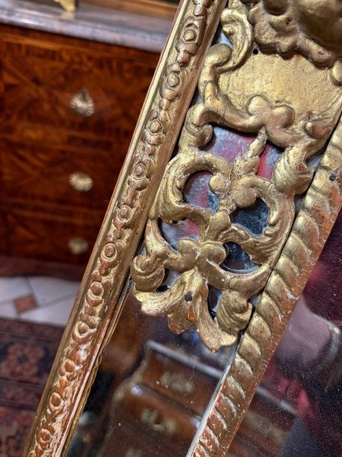 SPECCHIO REGENCE in legno dorato del XVIII secolo CON PARECLASSI