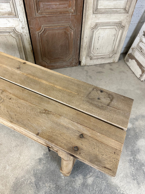 Table de milieu en chêne 20e siècle 