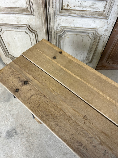 Table de milieu en chêne 20e siècle 