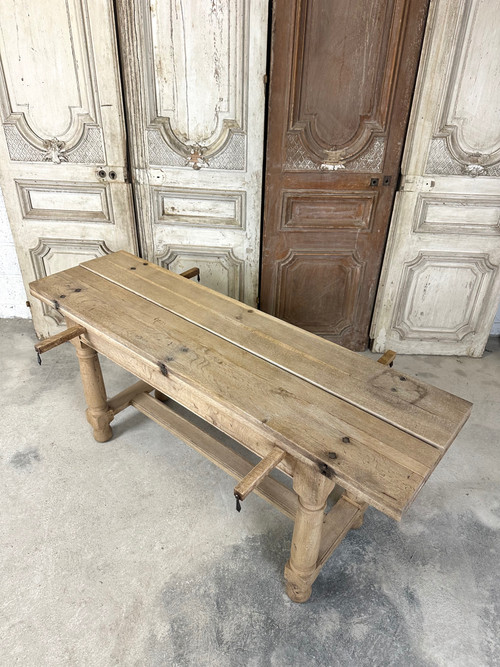 Table de milieu en chêne 20e siècle 