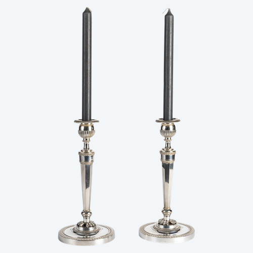 André Antoine Ravrio (1759-1814) Pair of octagonal silvered bronze candlesticks circa 1808-1810