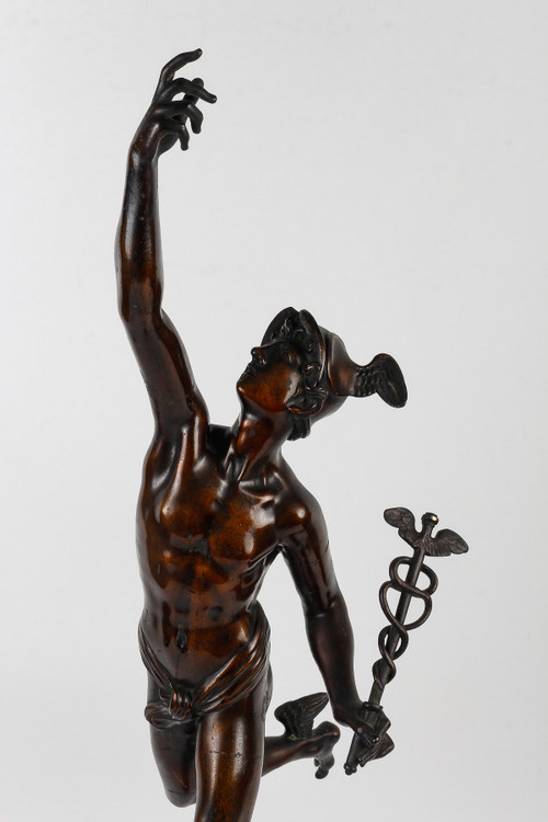 Bronze aus dem 19. Jahrhundert mit brauner Patina - Der fliegende Merkur nach Jean de Bologne