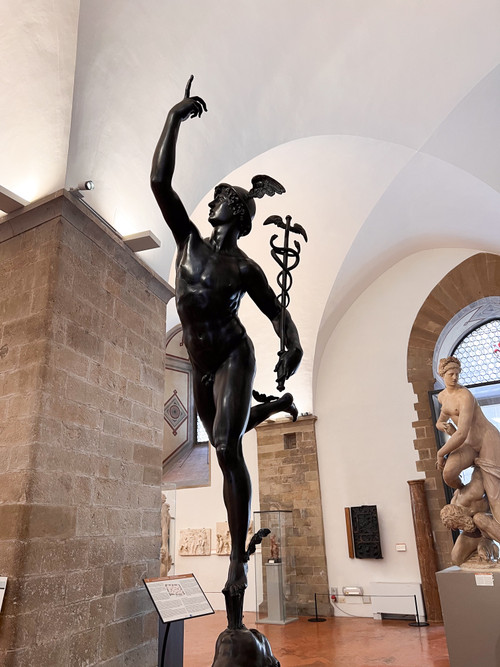 Bronze aus dem 19. Jahrhundert mit brauner Patina - Der fliegende Merkur nach Jean de Bologne
