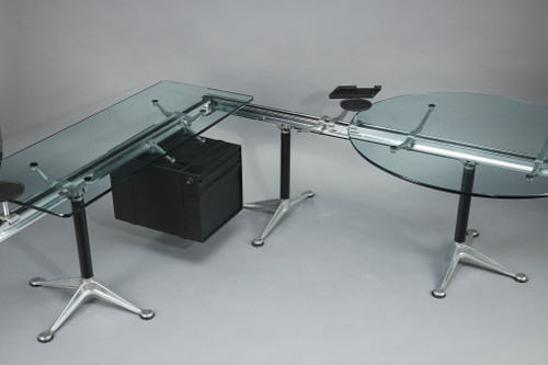 Wichtiger Schreibtisch von Bruce BURDICK (1933-2021) für HERMAN MILLER Editor