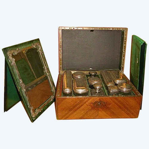 Toiletries set