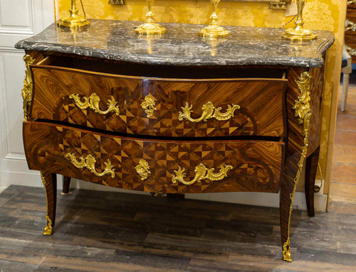 Gilles Joubert e Roger Vandercruse dit Lacroix Cassettiera con ponticello 1755 ca.