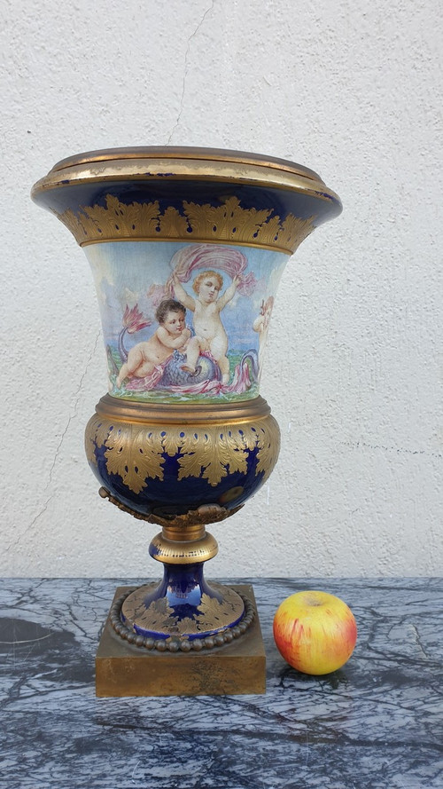 Dans Le Goût De Sèvres, vaso mediceo, Napoleone III, XIX secolo