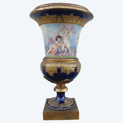 Dans Le Goût De Sèvres, vaso mediceo, Napoleone III, XIX secolo