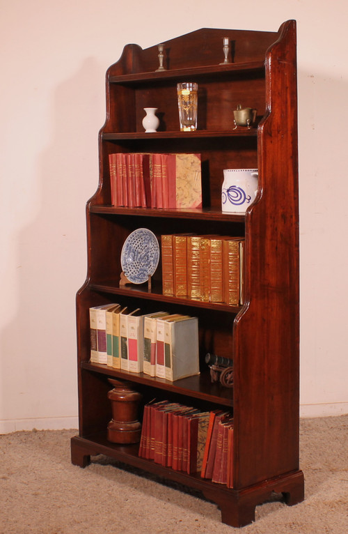 Libreria a cascata in mogano del XIX secolo