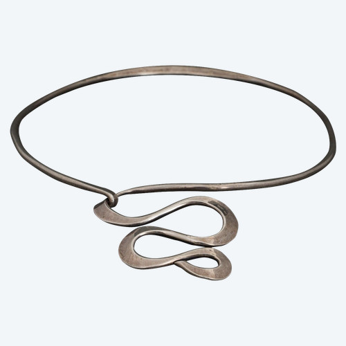 Rigid 1960-1970 modernist silver necklace with Crab hallmark 39 grams