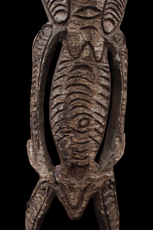 Charme à cochon, écorce gravée, art tribal , art océanien, art premier, Océanie, sculpture