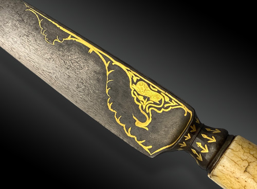 Couteau droit, kard, lame en damas wootz. Iran oriental, XVIIIème siècle 