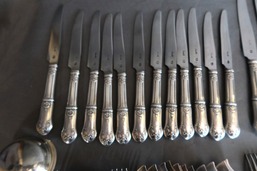 Ménagère en métal argenté style Louis XVI