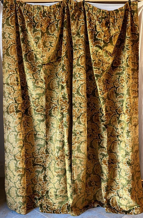 Pair Of Velvet Curtains Decorated With Flowers And Foliage 20th C