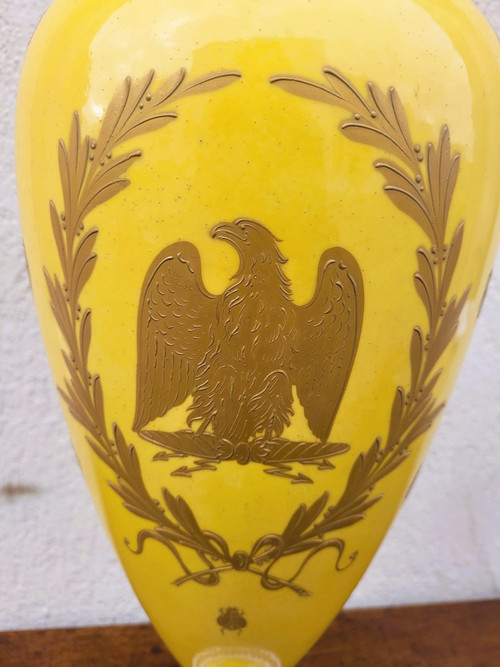 Bataille  Napoléonienne, Grand Vase En Porcelaine Jaune, XIXème Siècle