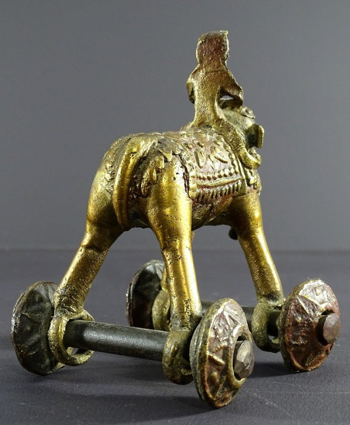 Inde, Début Du XXème Siècle, Jouet En Bronze Cornac Juché Sur Un éléphant. 