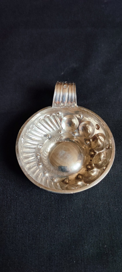 Set da degustazione in argento massiccio. XIX SECOLO
