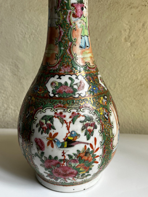 Vaso in porcellana cinese (Canton) del XIX secolo in perfetto stato di conservazione