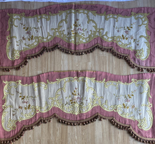 Paar Cantonnière Mit Blumenkörben XIX ème