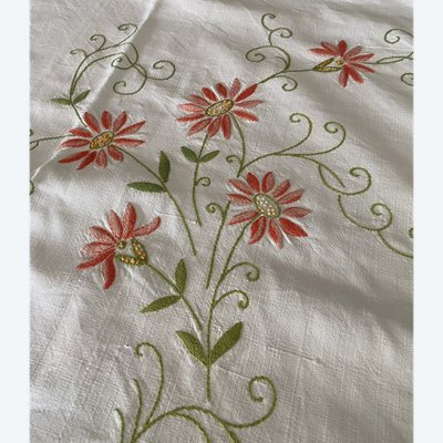 Linen Tablecloth Embroidered With Flowers And Arabesques 19th C.
