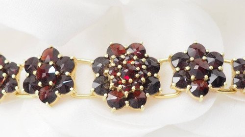 Bracciale vintage in oro giallo e granato
